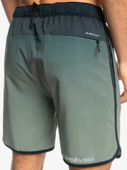 Quiksilver Omni Scallop 17